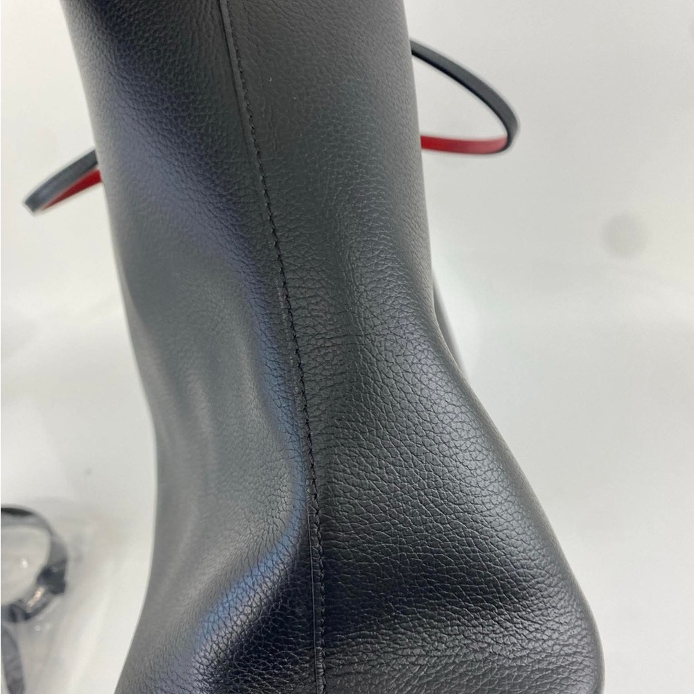 Christian Louboutin Black Tote with Red Interior EUC ❣️❣️❣️❣️❣️with pouch - Picture 4 of 9